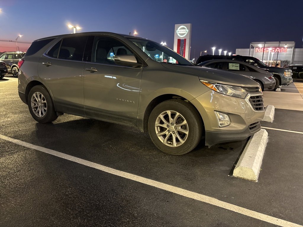 Used 2018 Chevrolet Equinox LT image 3