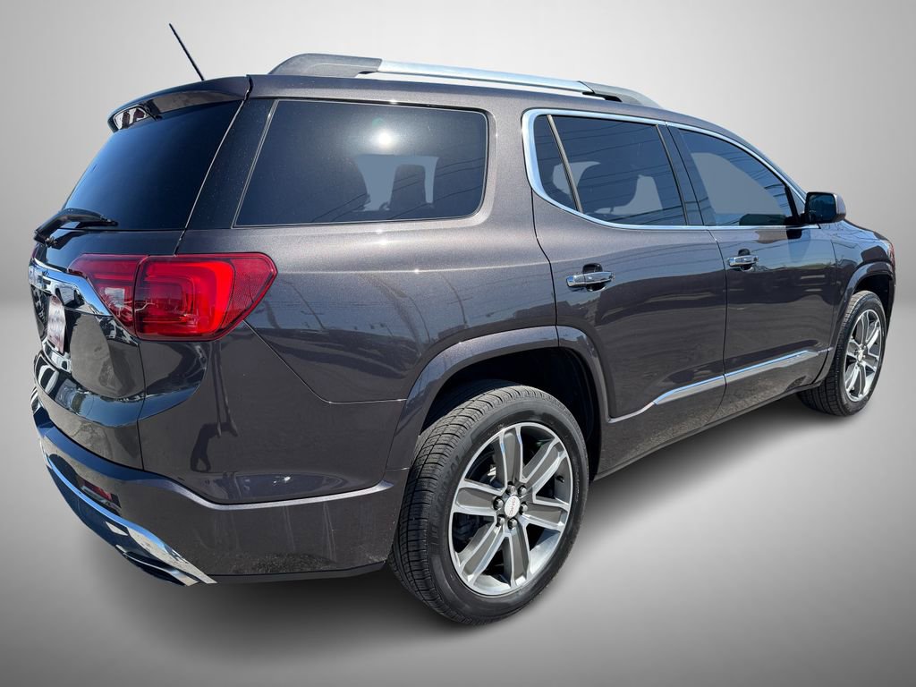 Used 2018 GMC Acadia Denali w/ Technology Package image 3