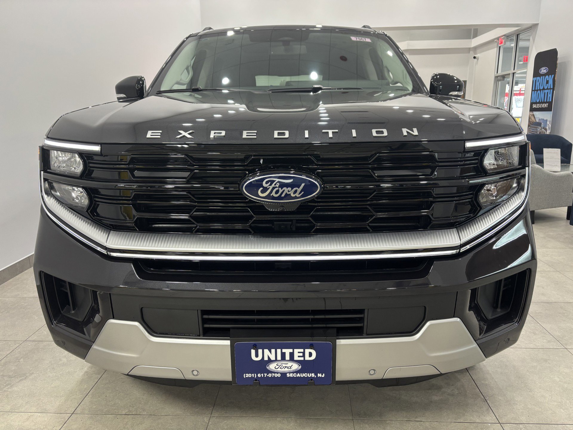 New 2026 Ford Expedition Max Platinum AWD/4WD image 3
