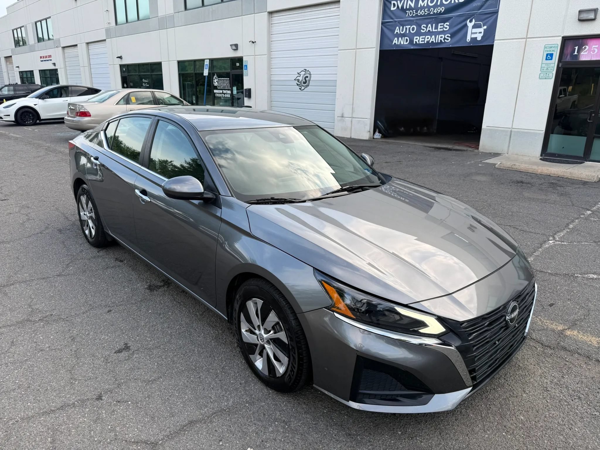 Used 2023 Nissan Altima 2.5 S FWD image 15