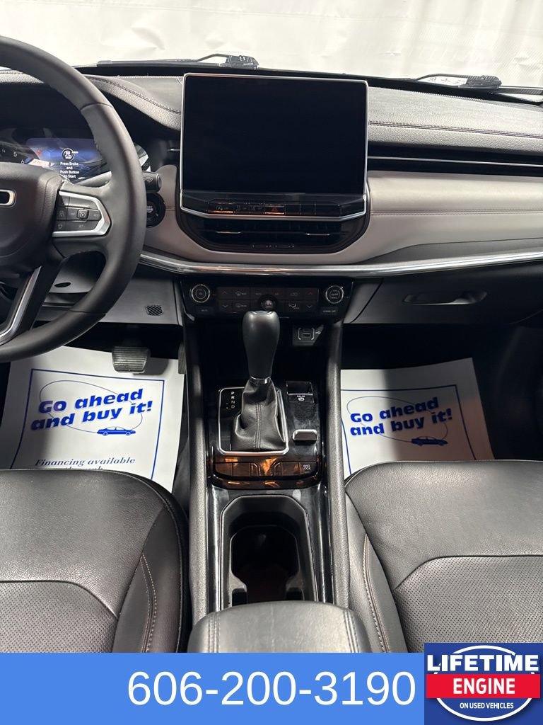 Used 2023 Jeep Compass Limited image 22