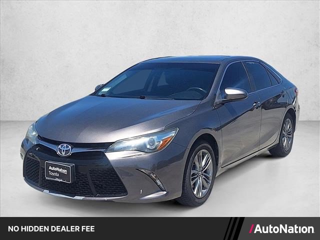 Used 2016 Toyota Camry SE w/ Moonroof Package