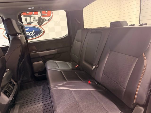 Used 2025 Ford F350 Lariat w/ Chrome Package image 16