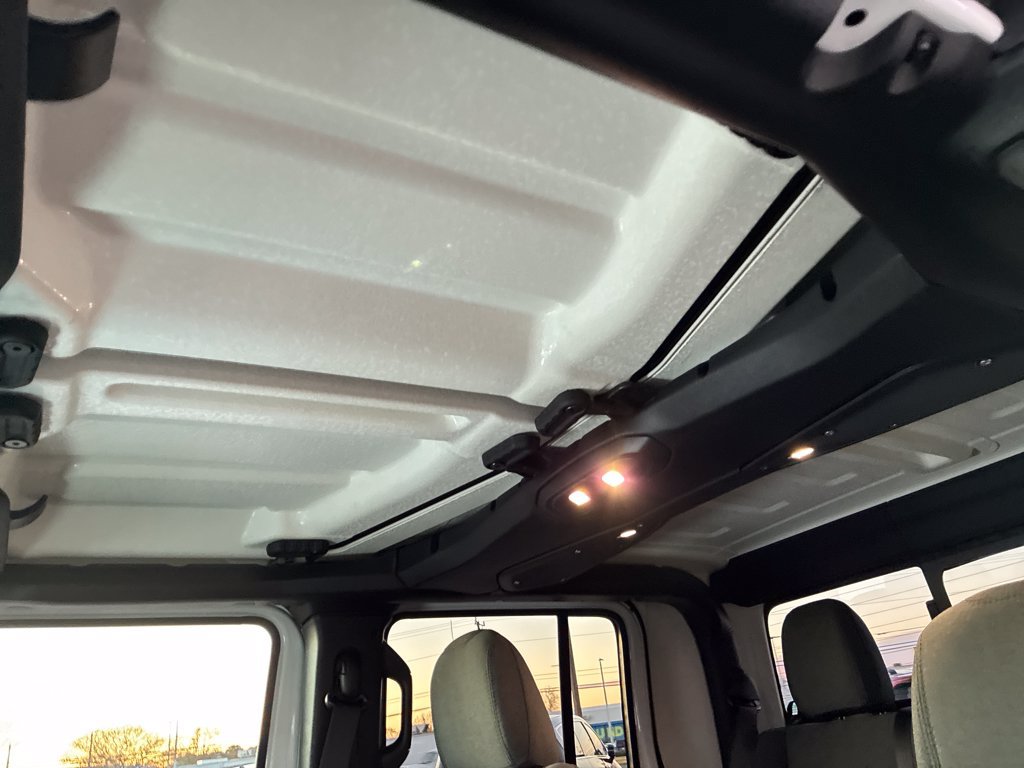 New 2026 Jeep Gladiator Sport AWD/4WD image 21