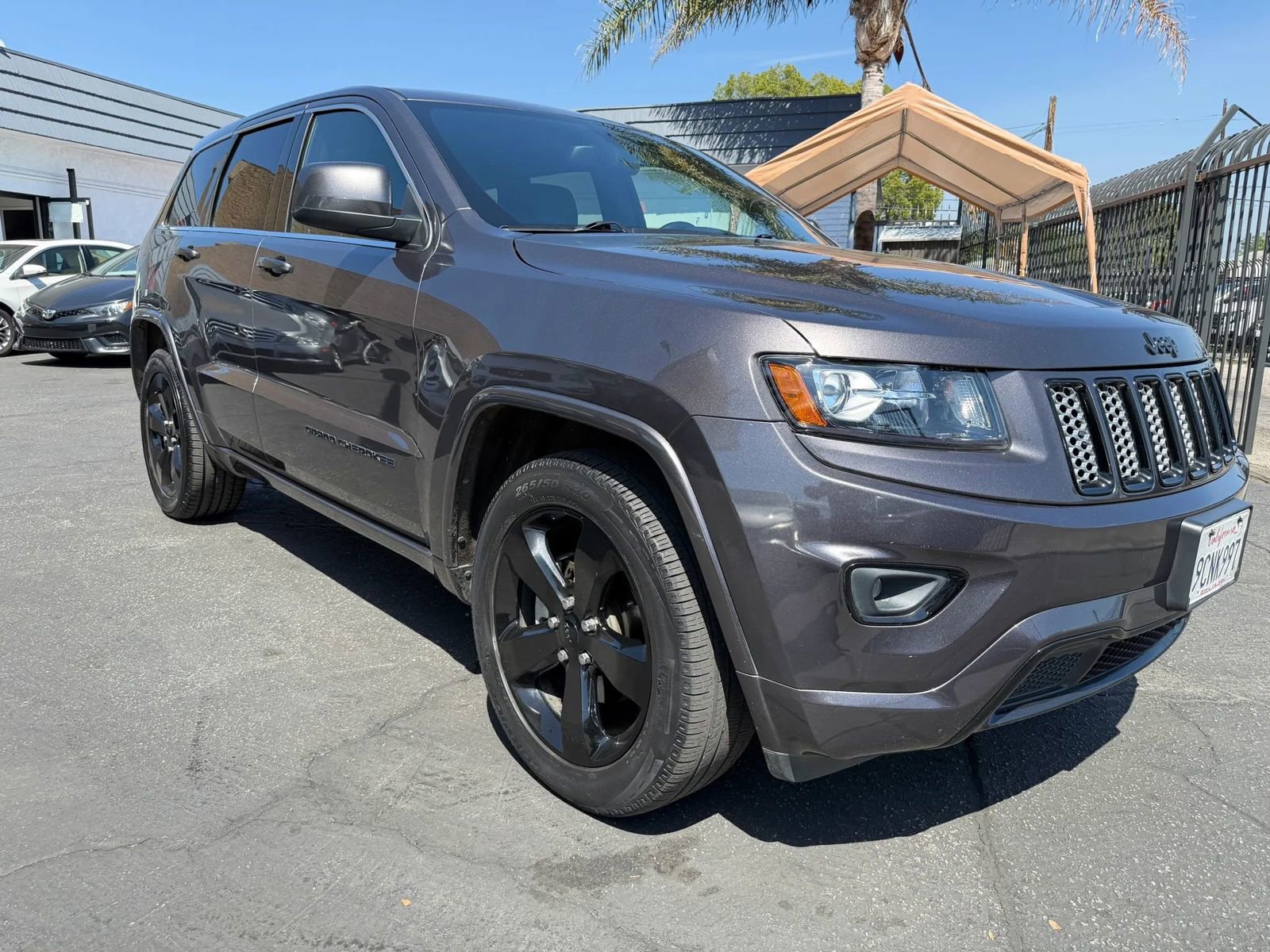 Used 2014 Jeep Grand Cherokee Altitude RWD image 14