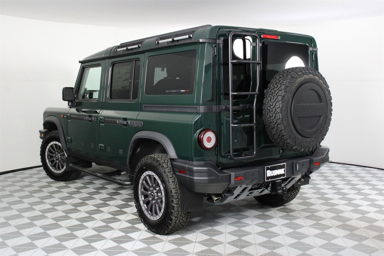 New 2025 INEOS Grenadier Fieldmaster Edition image 3