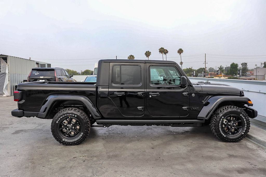 New 2026 Jeep Gladiator Sport AWD/4WD image 13