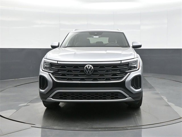 New 2026 Volkswagen Atlas Cross Sport SE image 2