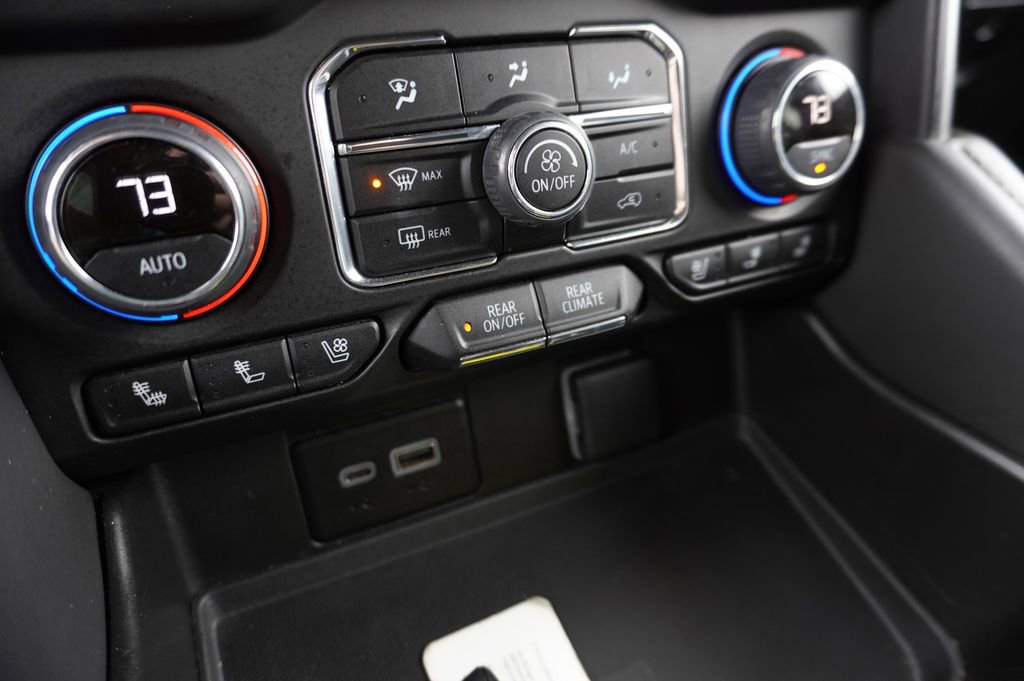 Used 2023 Chevrolet Suburban Premier image 19