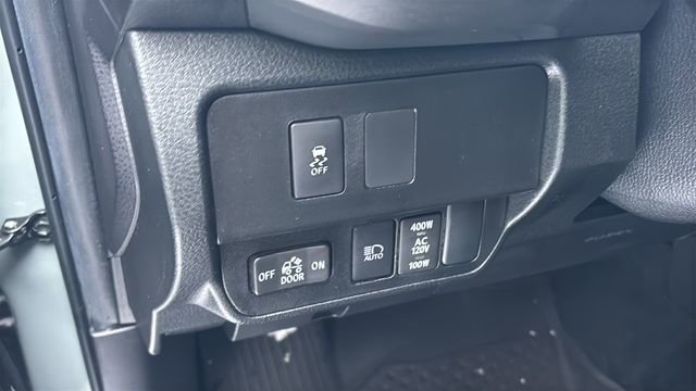 Used 2023 Toyota Tacoma TRD Sport w/ Technology Package image 15