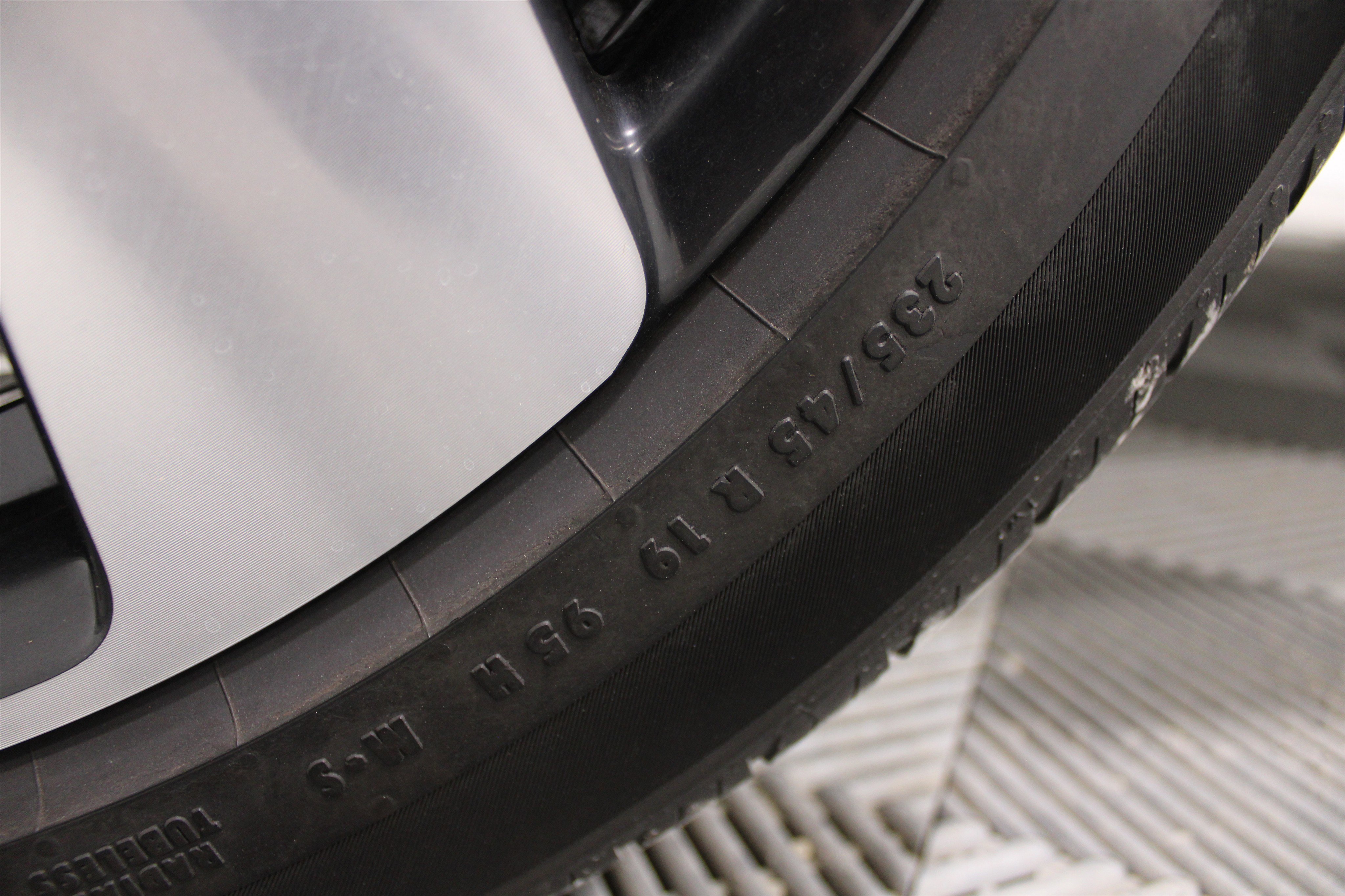 Used 2024 Volkswagen Taos SEL image 34