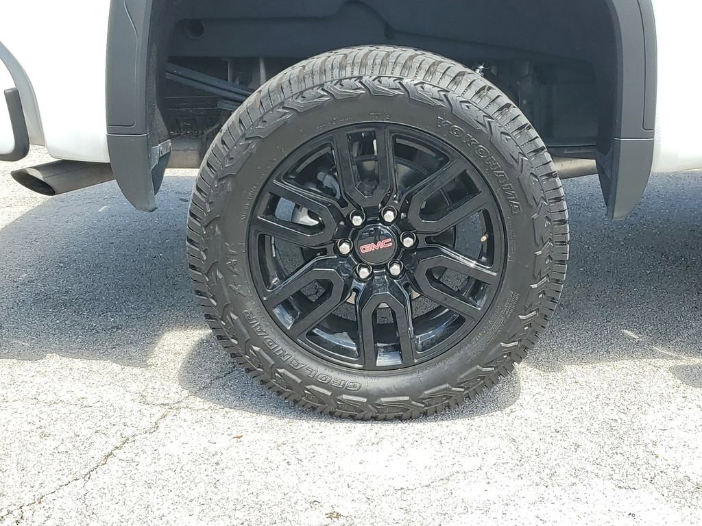 Used 2024 GMC Sierra 1500 Elevation w/ Elevation Premium Package image 9