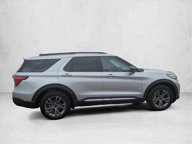 Used 2025 Ford Explorer Active w/ Active Comfort Package image 26