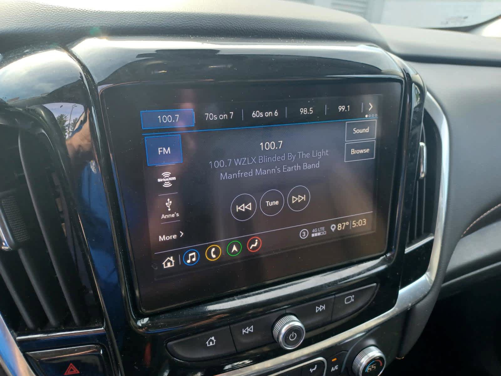Used 2020 Chevrolet Traverse LT w/ LT Premium Package AWD/4WD image 10