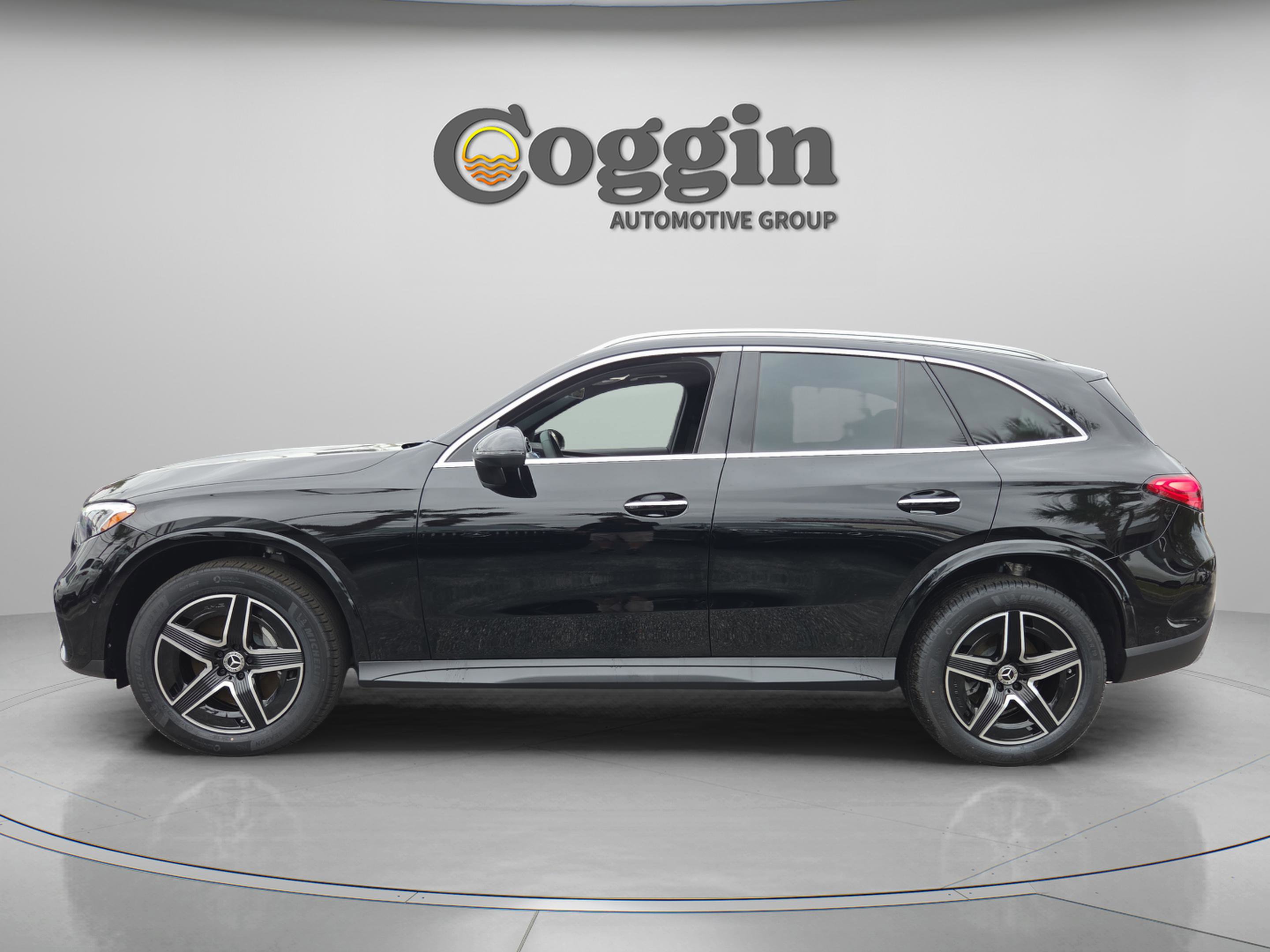 New 2026 Mercedes-Benz GLC 300 image 2