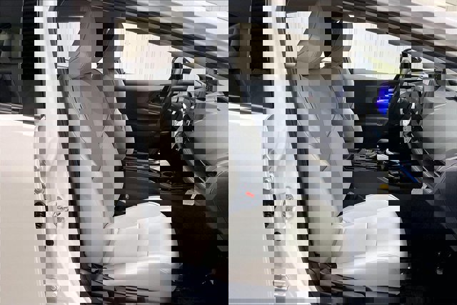 New 2026 Toyota Prius XLE image 31