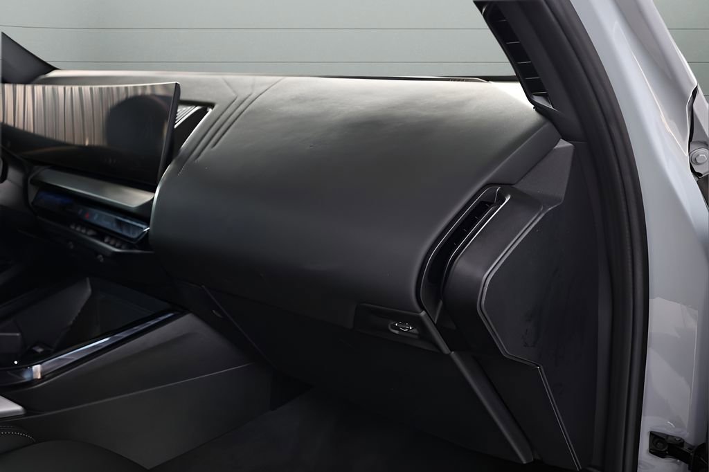 Used 2025 BMW X3 xDrive30i image 66