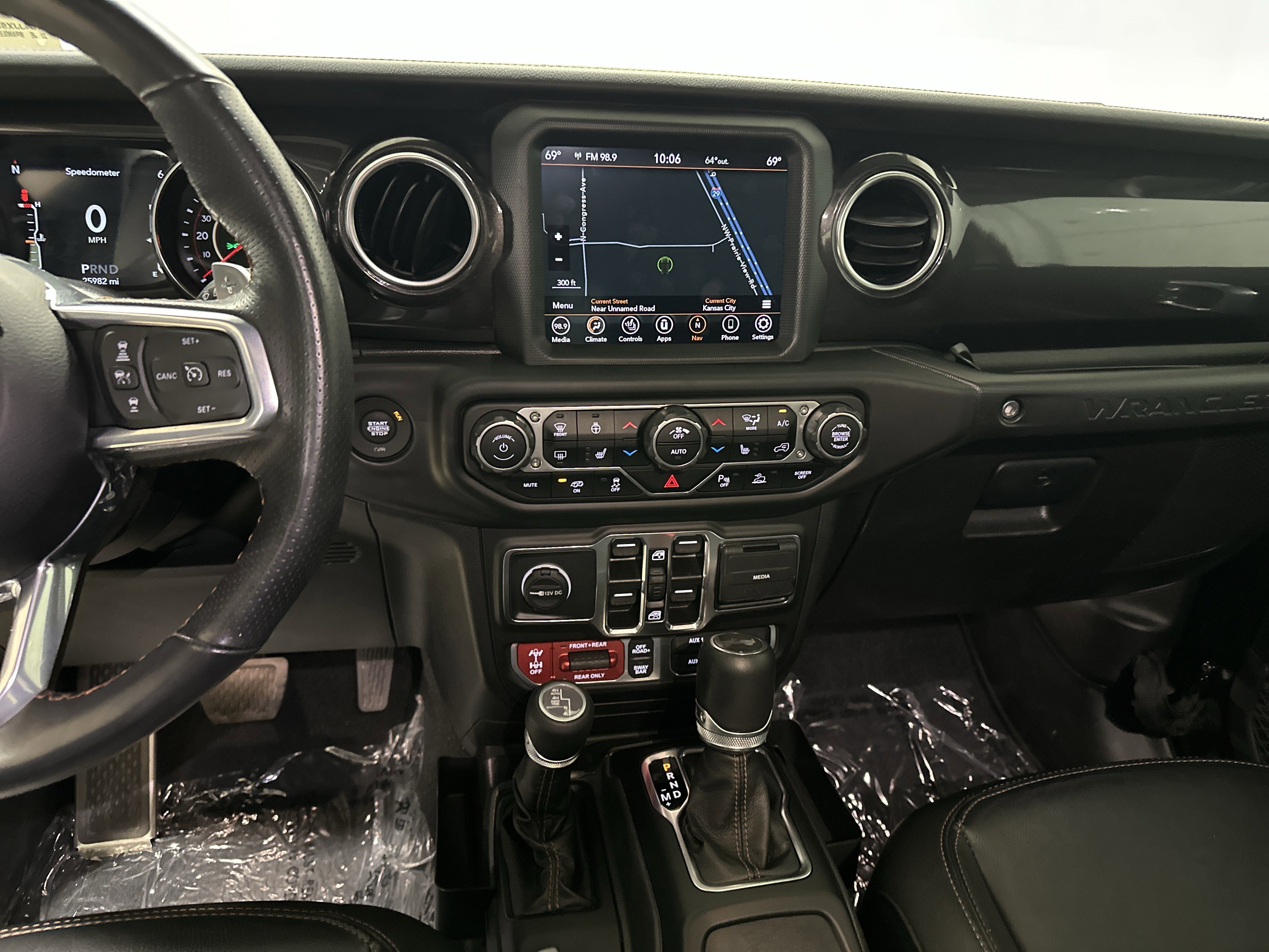 Used 2022 Jeep Wrangler Unlimited Rubicon w/ Xtreme Recon 35" Tire Package image 30