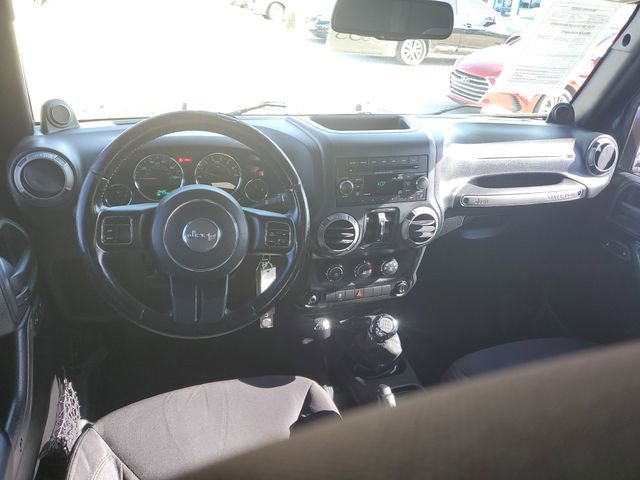 Used 2013 Jeep Wrangler Unlimited Sport image 10