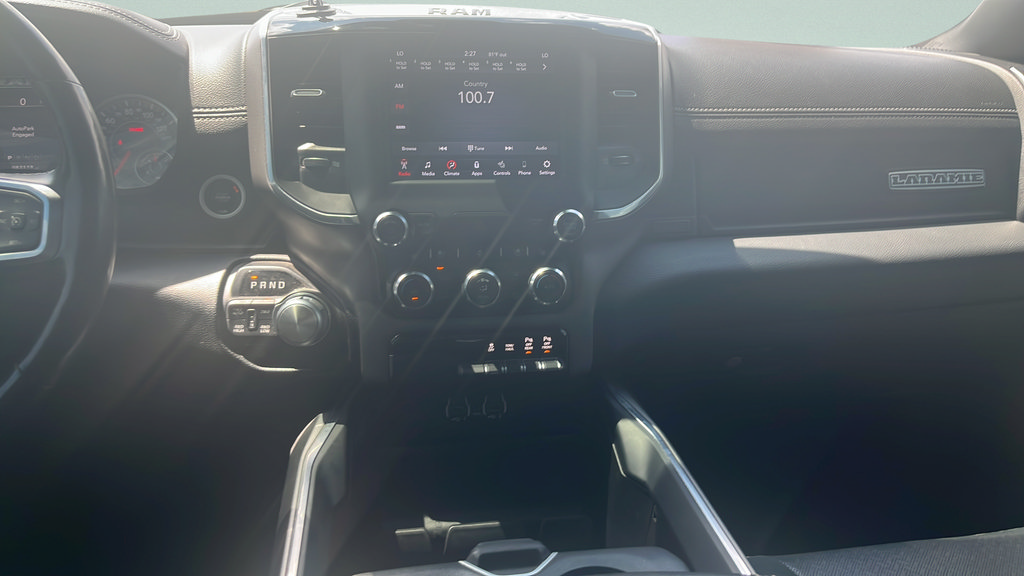 Used 2020 RAM 1500 Laramie w/ Sport Appearance Package AWD/4WD image 11