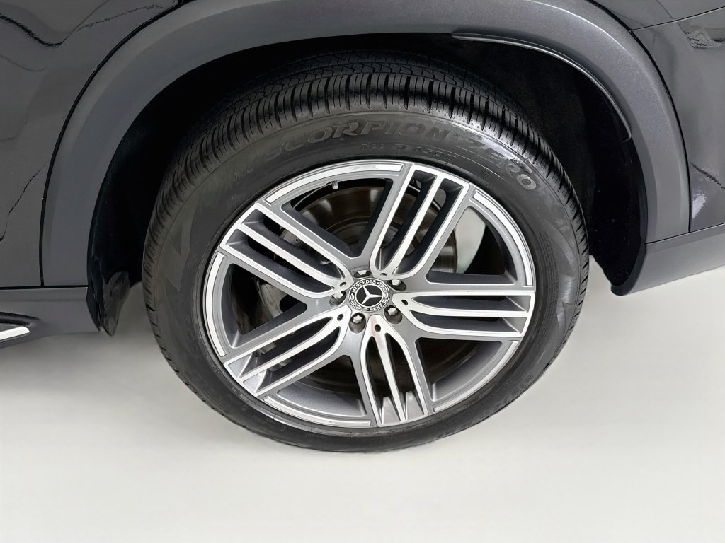 Certified 2021 Mercedes-Benz GLS 450 4MATIC image 30