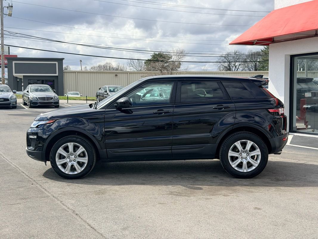 Used 2019 Land Rover Range Rover Evoque SE Premium AWD/4WD image 3