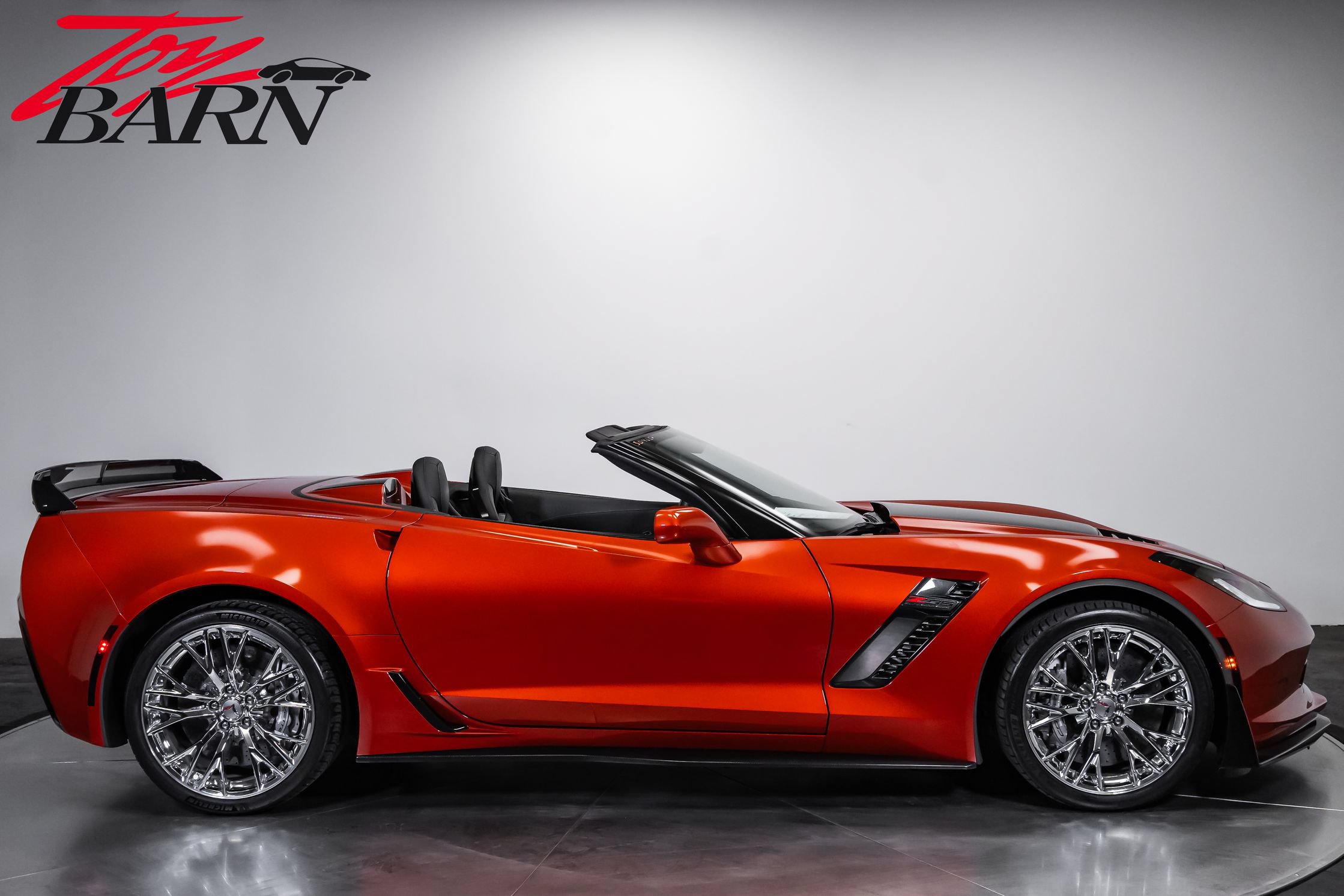 Used 2015 Chevrolet Corvette Z06 w/ 3LZ Preferred Equipment Group RWD image 6