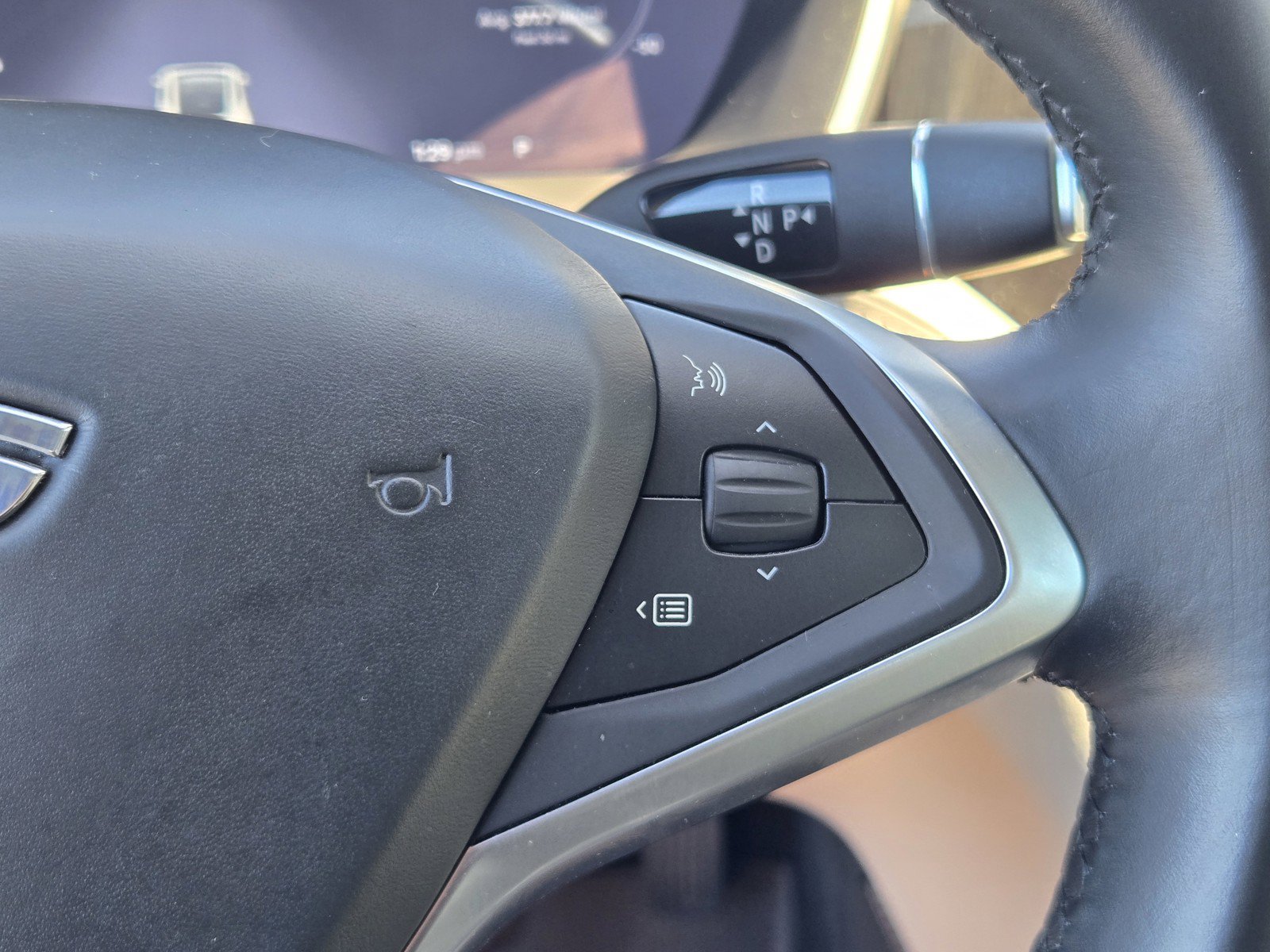 Used 2015 Tesla Model S AWD image 22