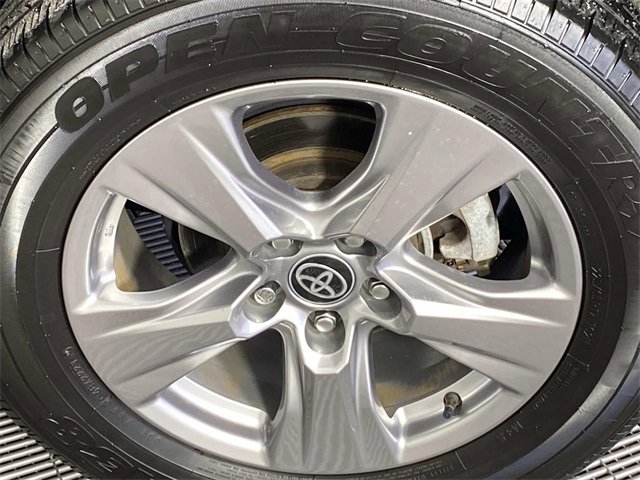 Used 2023 Toyota RAV4 XLE image 30