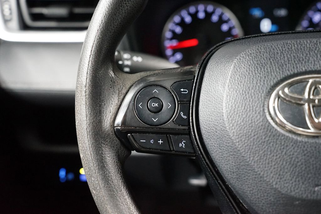 Used 2022 Toyota RAV4 LE image 14