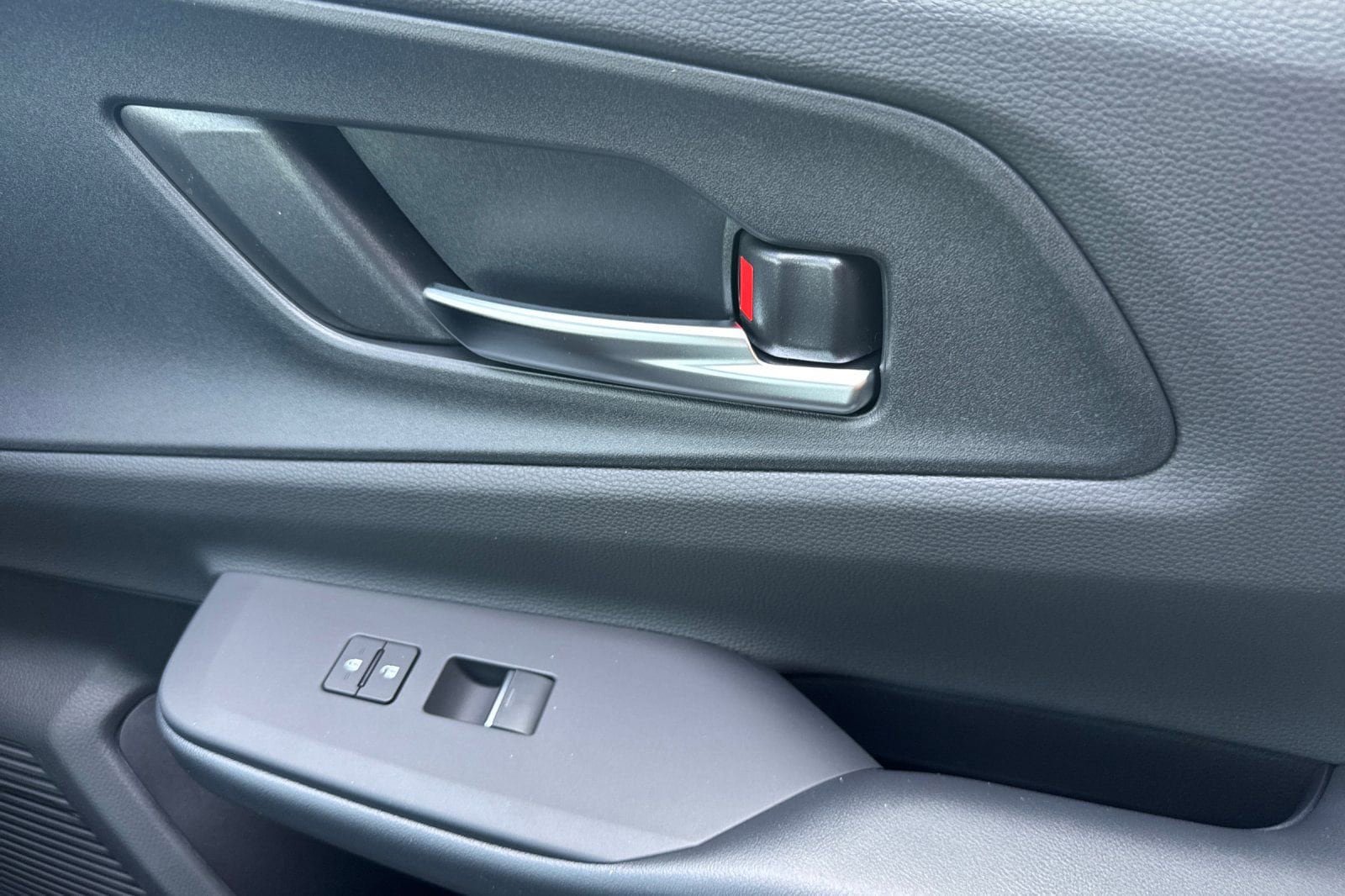 New 2026 Toyota Prius Plug-In Hybrid FWD image 19