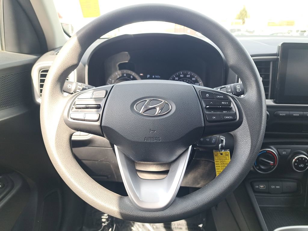 Used 2022 Hyundai Venue SE w/ Cargo Package FWD image 19