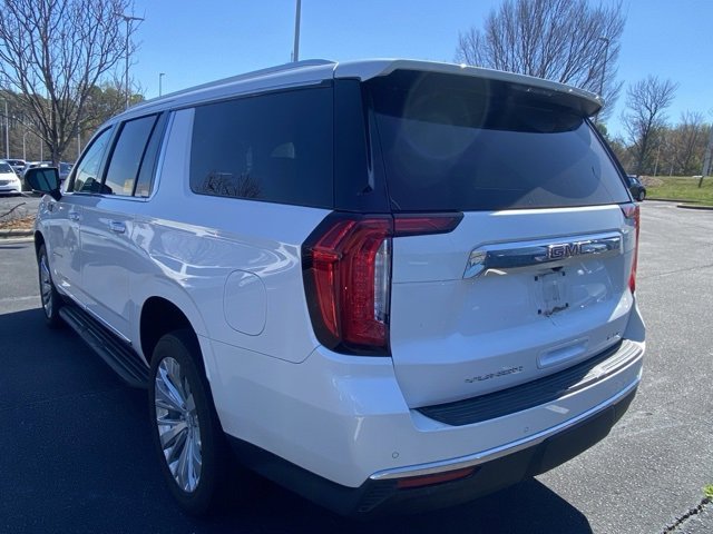 Used 2022 GMC Yukon XL SLT w/ SLT Premium Package image 10