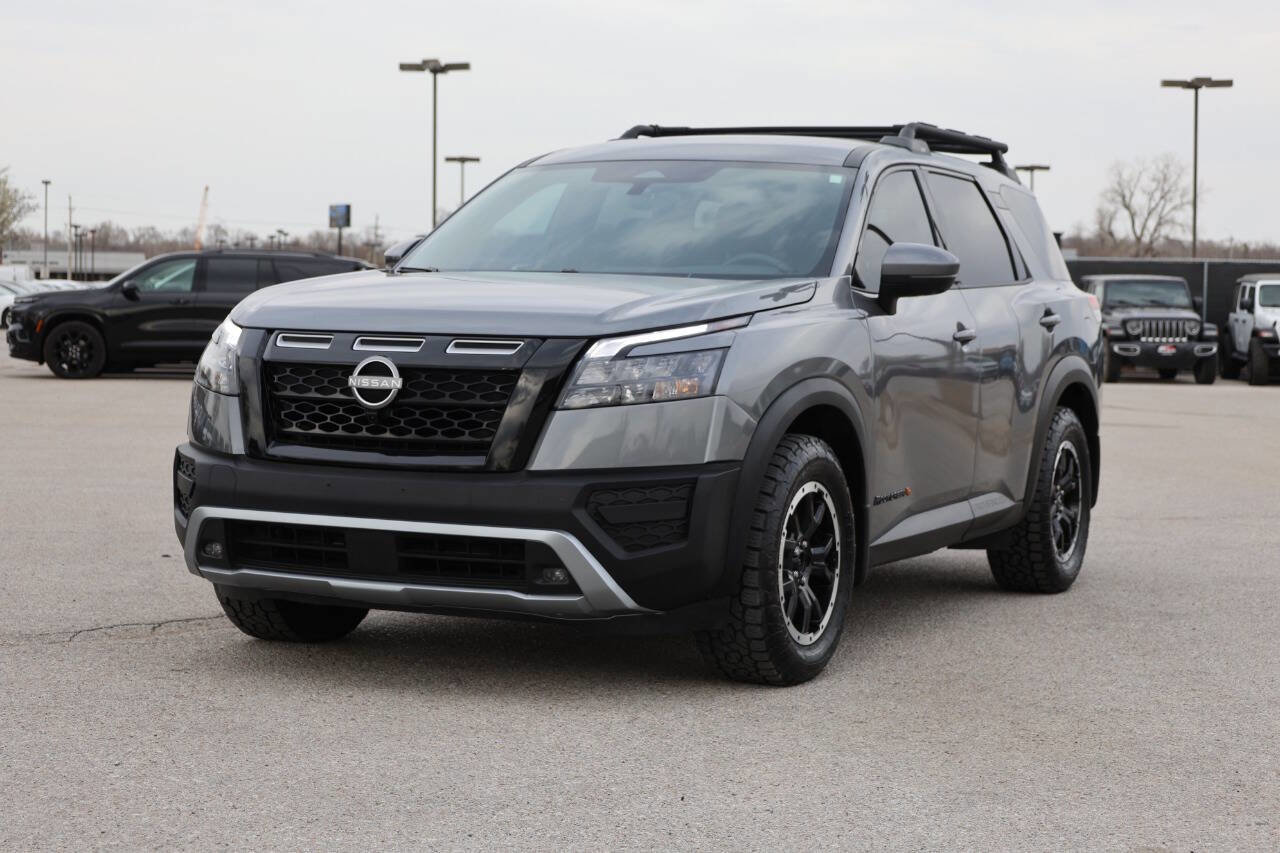 Used 2025 Nissan Pathfinder Rock Creek image 6