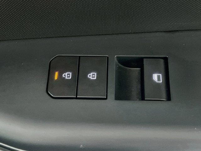 Used 2026 Kia K4 FWD image 32
