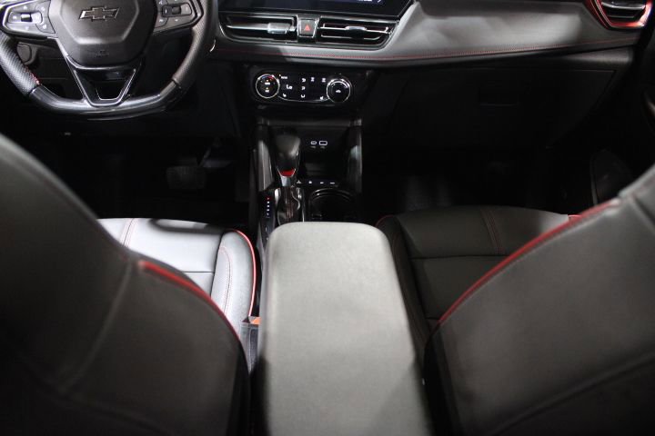 Used 2024 Chevrolet TrailBlazer RS w/ Convenience Package image 28