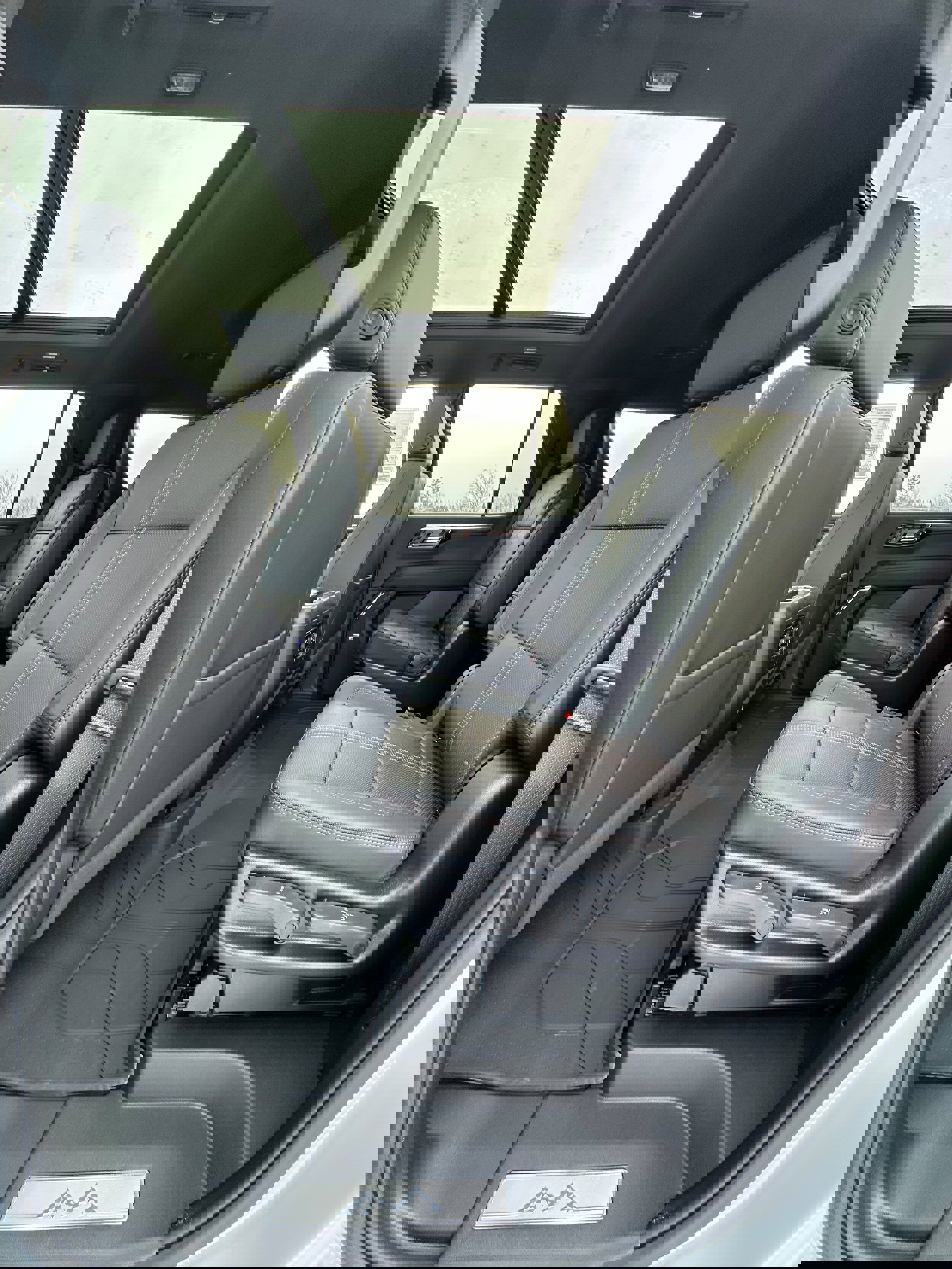 New 2026 Chevrolet Tahoe High Country w/ Sun And Tow Package image 21