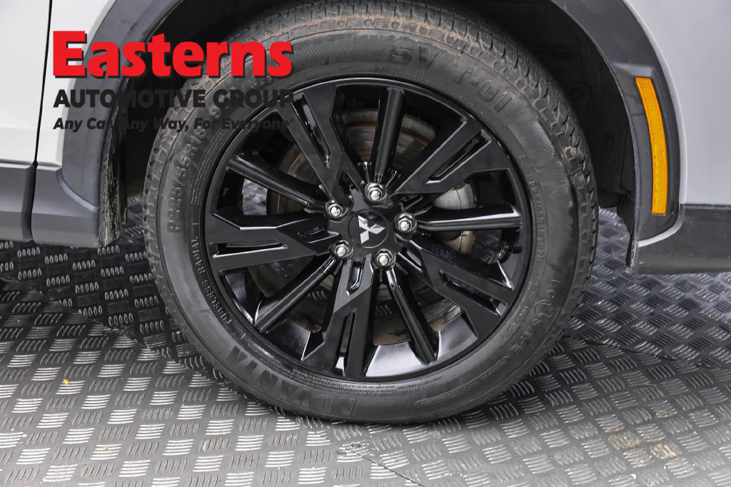 Used 2024 Mitsubishi Eclipse Cross LE AWD/4WD image 32