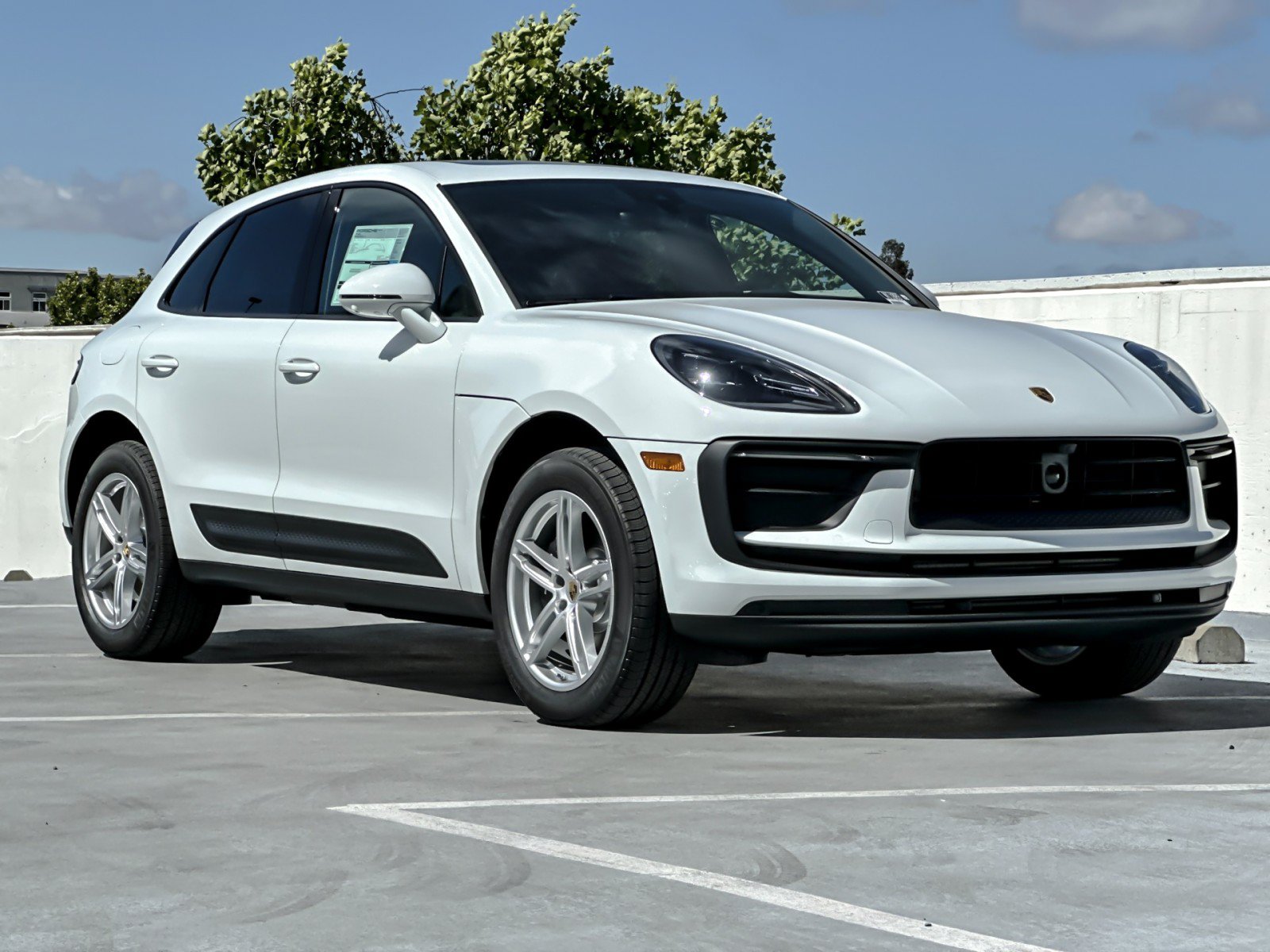 New 2026 Porsche Macan AWD/4WD image 10