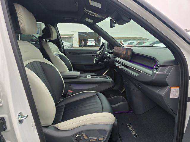 Certified 2024 Kia EV9 GT-Line AWD/4WD image 13