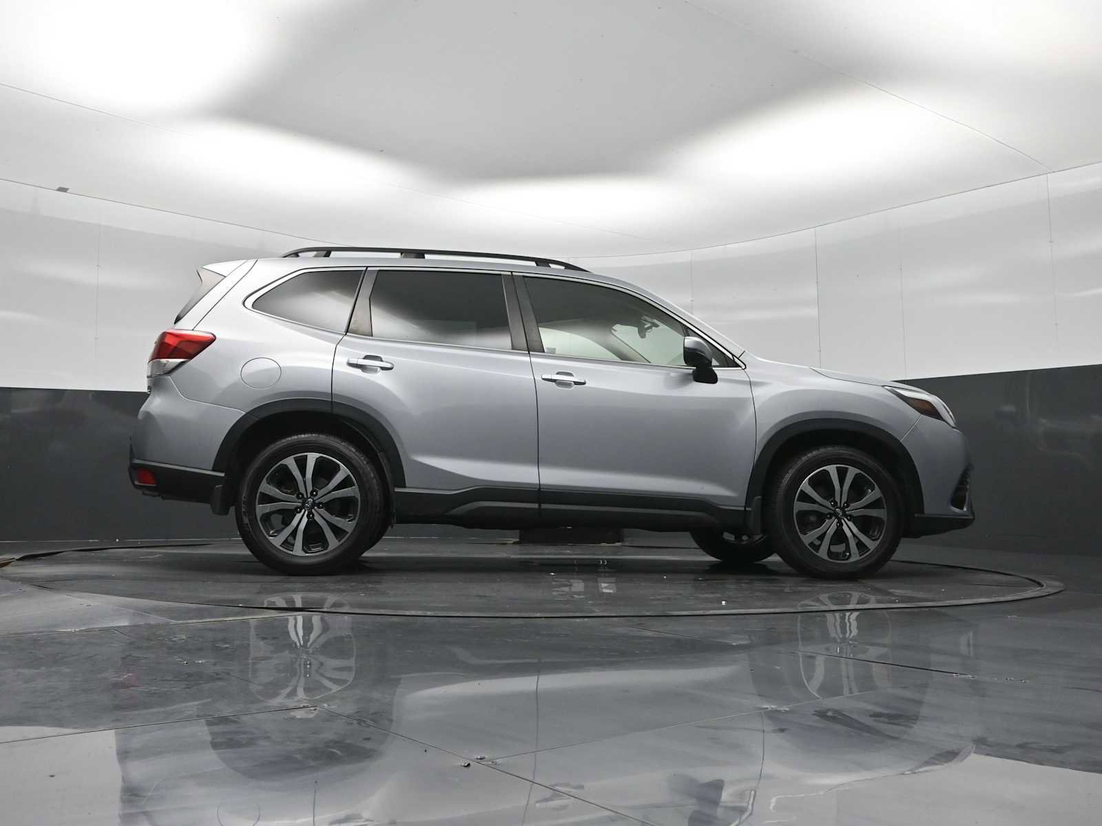 Used 2022 Subaru Forester Limited w/ Popular Package #2 AWD/4WD image 34