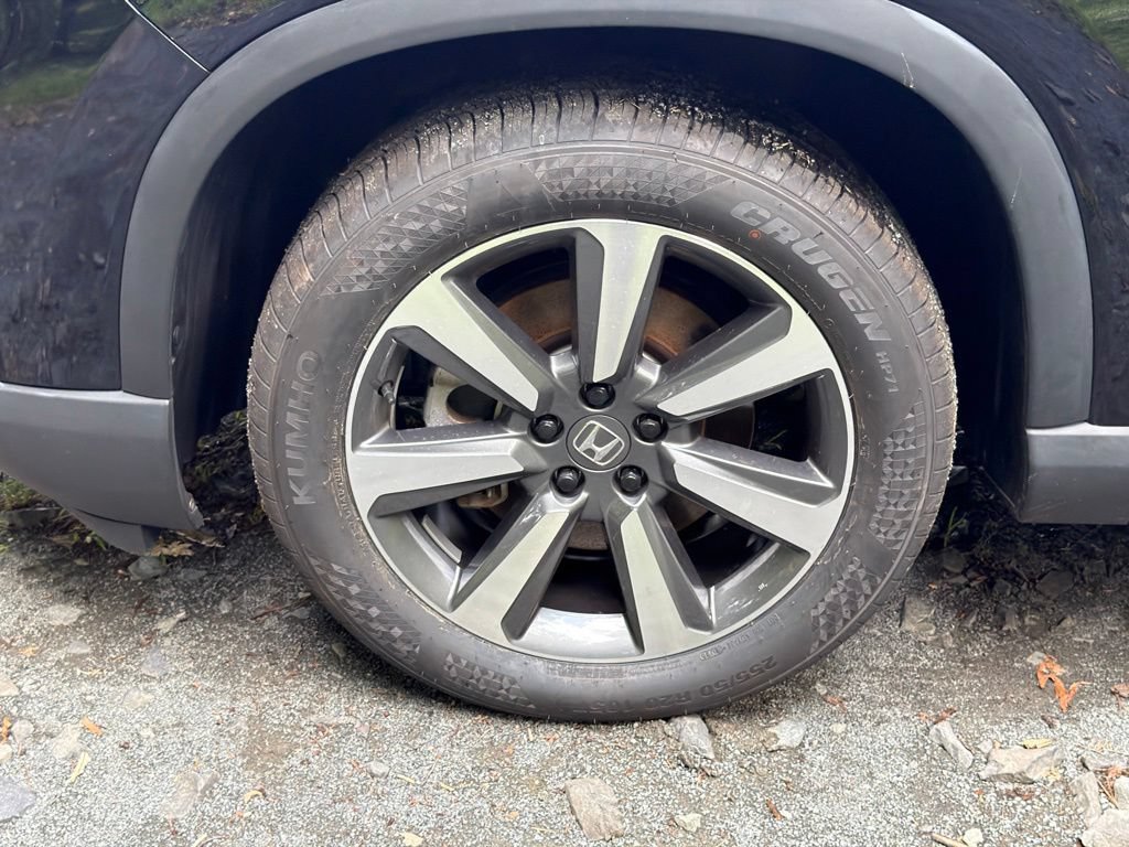 Used 2025 Honda Pilot Elite image 5