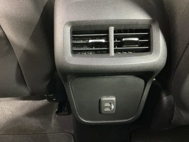 Used 2020 Chevrolet Equinox LS image 17