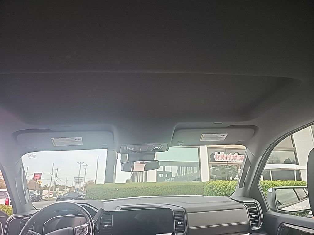 Used 2022 Chevrolet Silverado 1500 LT image 13