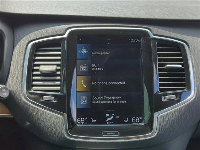 Used 2022 Volvo XC90 T6 Momentum w/ Advanced Package image 14