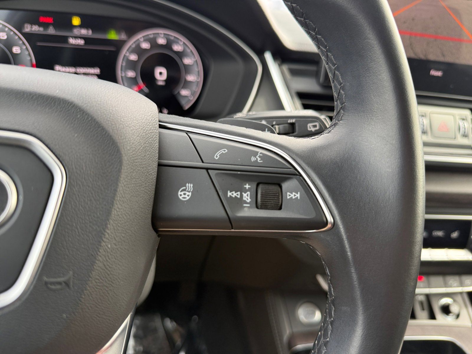 Used 2023 Audi Q5 2.0T Prestige w/ Prestige Package image 31