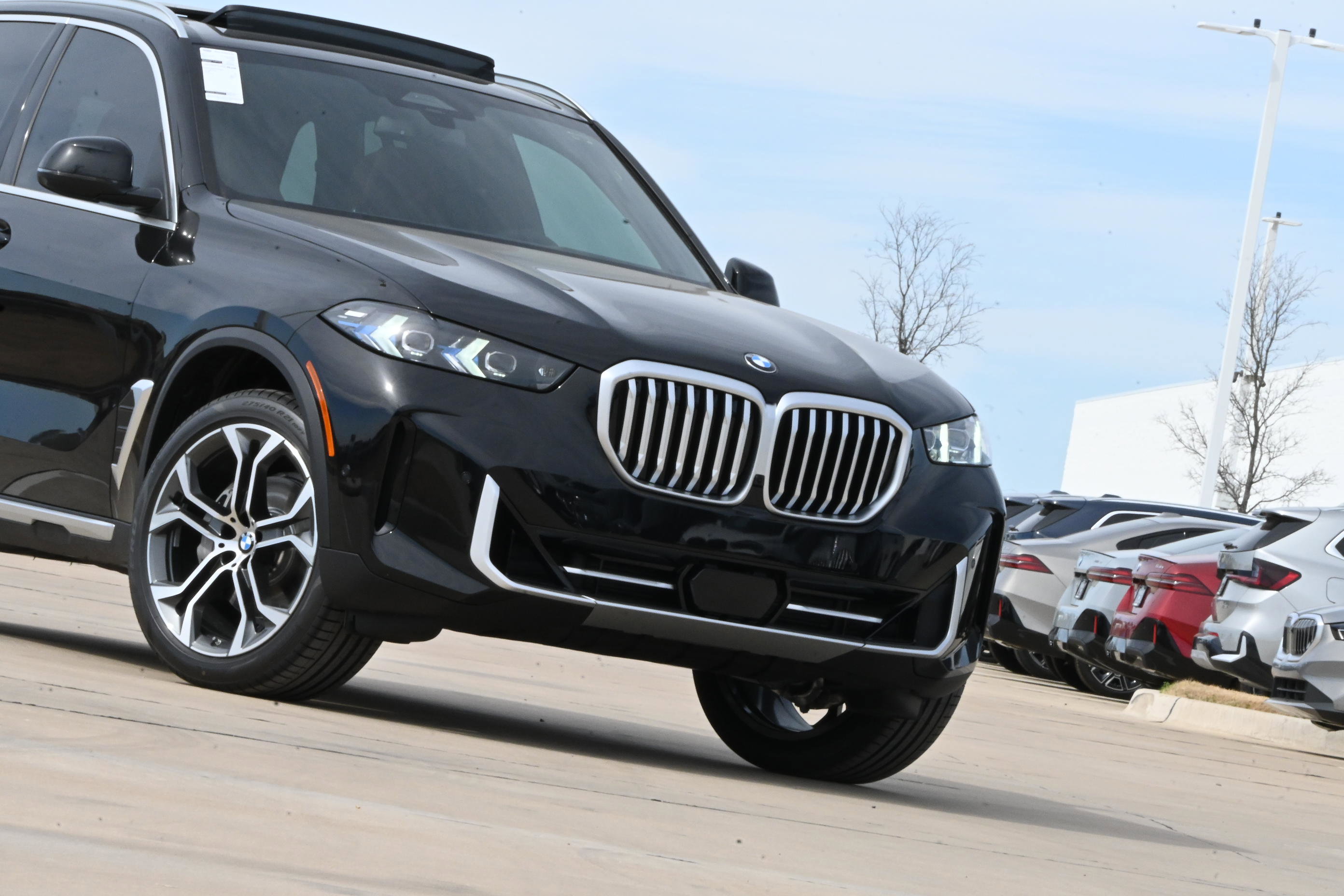 New 2026 BMW X5 sDrive40i w/ Climate Comfort Package image 3
