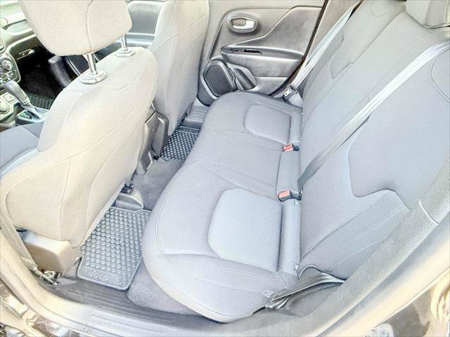 Certified 2023 Jeep Renegade Limited image 8