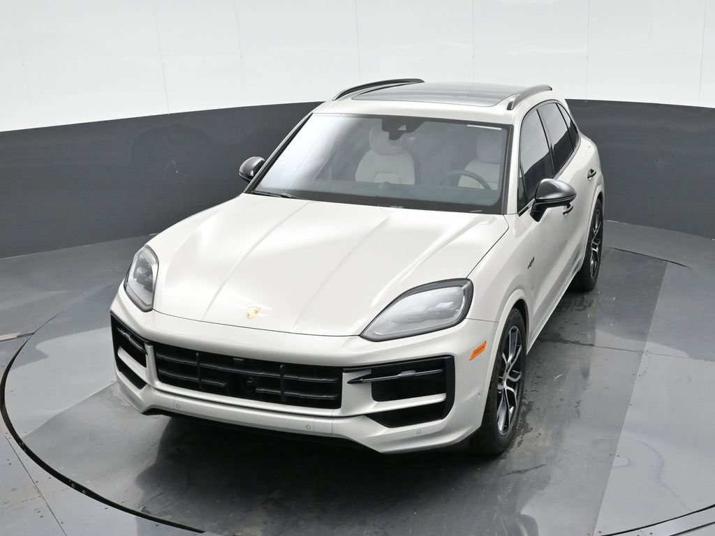 New 2026 Porsche Cayenne S image 33