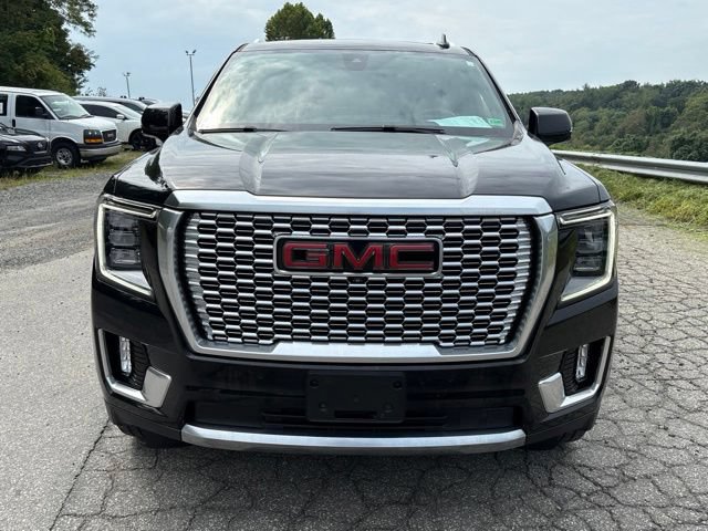 Used 2021 GMC Yukon Denali w/ LPO, Illumination Package AWD/4WD image 8